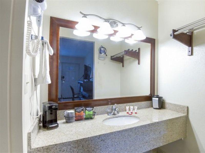 Econo Lodge Forest City Kültér fotó