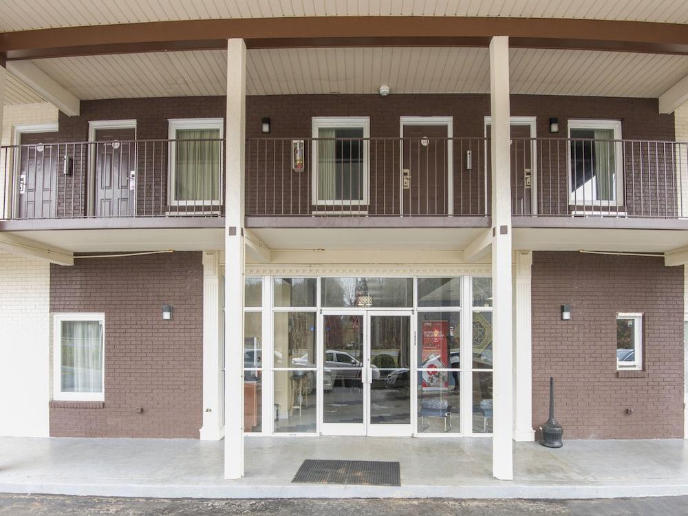 Econo Lodge Forest City Kültér fotó