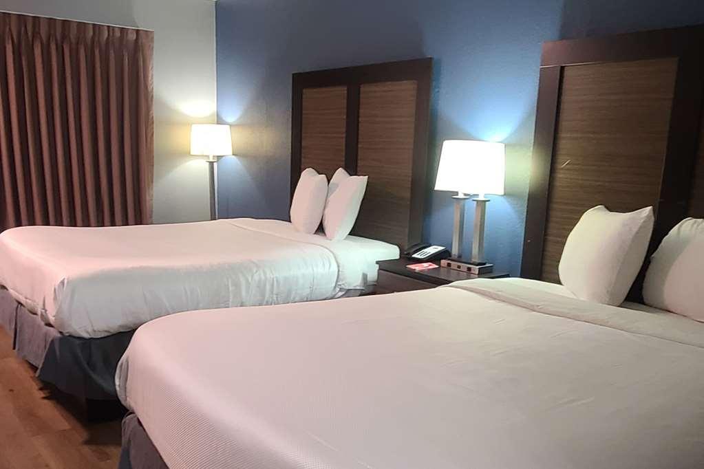 Econo Lodge Forest City Szoba fotó